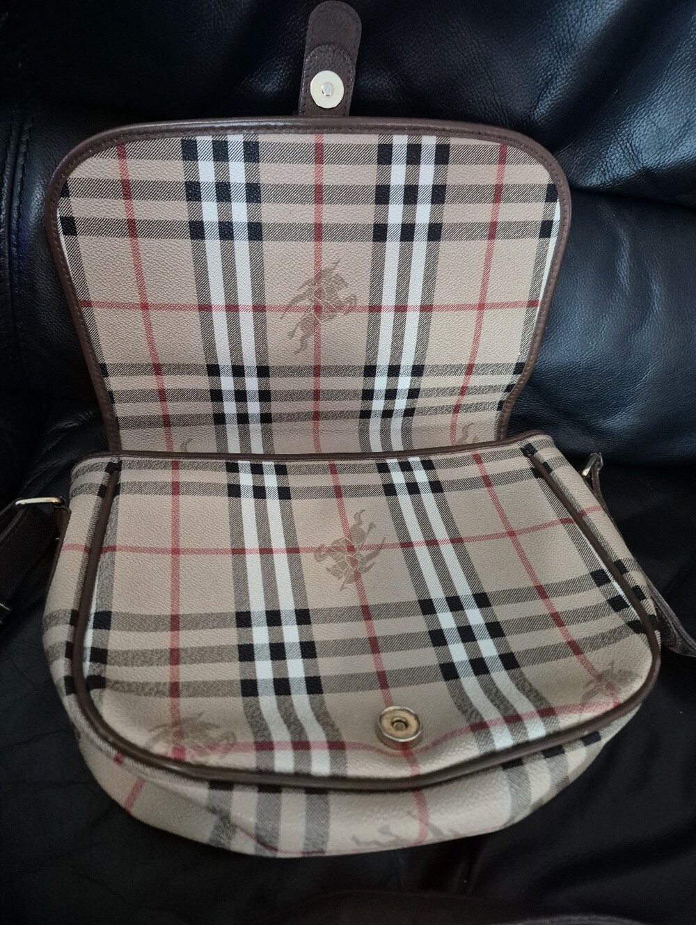 VINTAGE BURBERRYS OF LONDON HAYMARKET CHECK SADDLE BAG - Picture 11 of 11